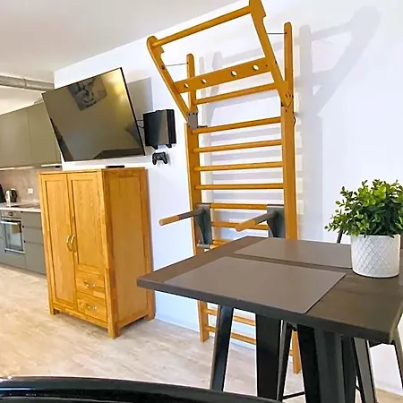 Meinpartments Aparthotel 4*